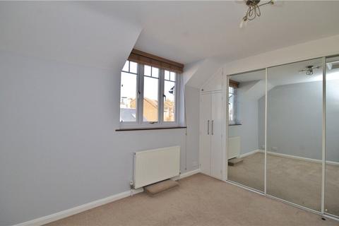 undefined, Broadway, Knaphill, Woking, Surrey, GU21
