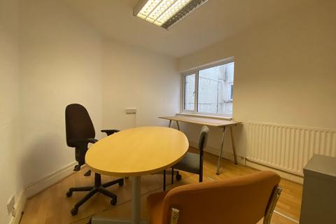 Office to rent, High Street, Stourbridge, DY8