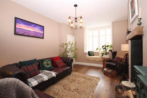 3 bedroom end of terrace house for sale, Cranford Avenue, Knutsford