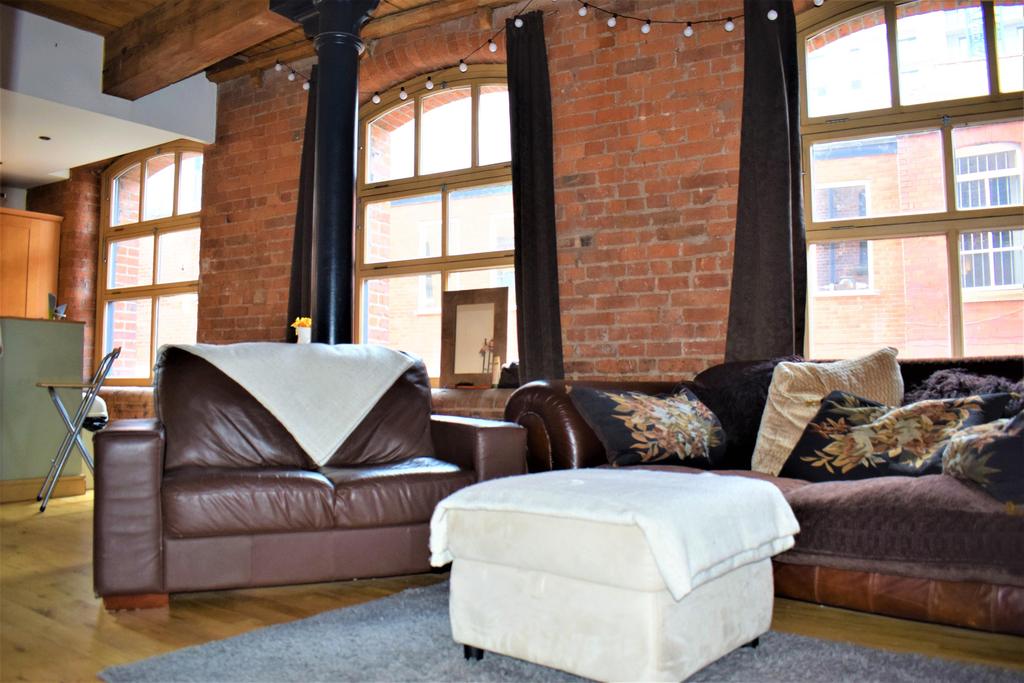 Textile Apartments 10 Blackfriars Street Salford M3 5by 1 Bed Image 1 Of 15