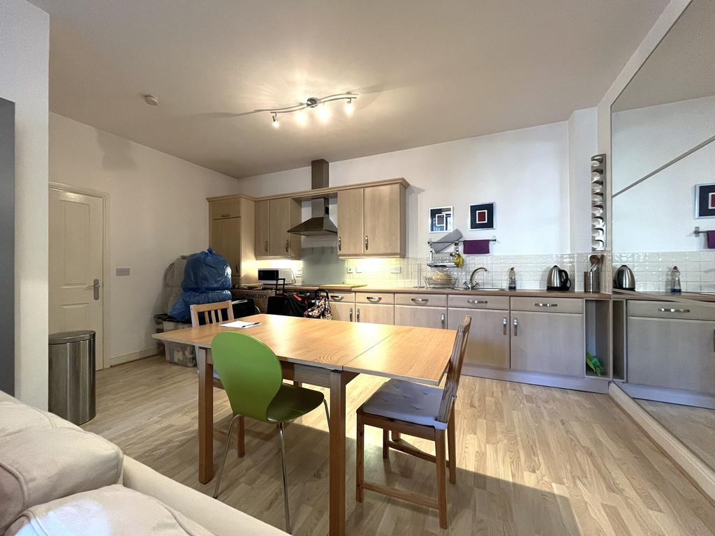 Arcon Village, Horwich, Bolton, BL6 2 bed flat £835 pcm (£193 pw)