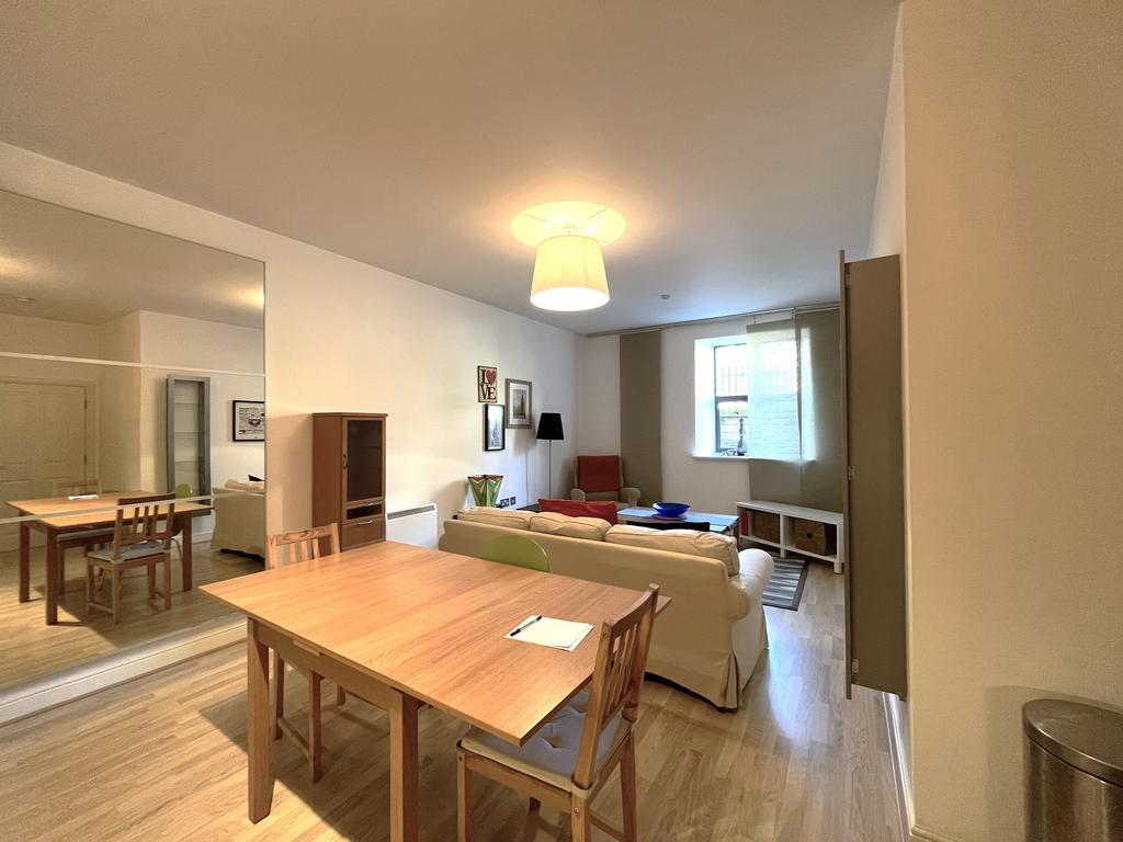 Arcon Village, Horwich, Bolton, BL6 2 bed flat £835 pcm (£193 pw)