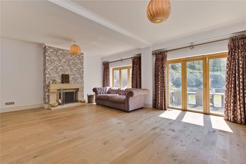 6 bedroom detached house to rent, Ranmore Common, Dorking, Surrey, RH5