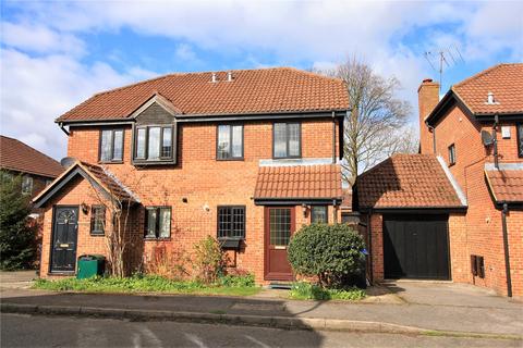 3 bedroom semi-detached house to rent, Bell Close, Beaconsfield, HP9