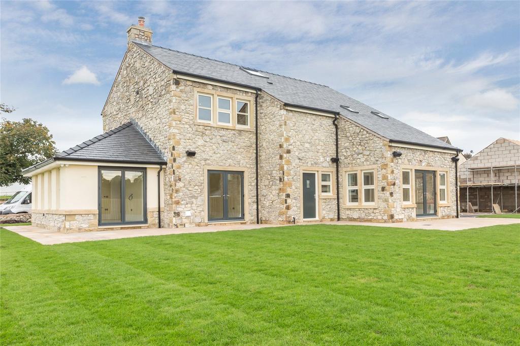 Mill Lane, Gisburn, Clitheroe, Lancashire, BB7 4 bed detached house £
