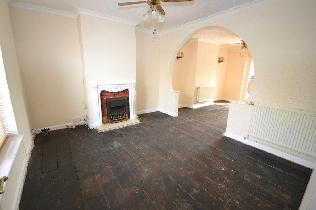 Cross Road, Maldon, CM9 3 bed semidetached house £285,000