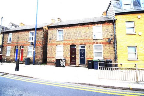 1 bedroom semi-detached house to rent, River Street, Bedford MK40