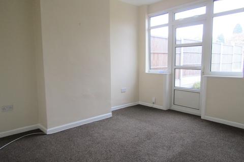 3 bedroom semi-detached house to rent - Mildenhall Road, Great Barr, Birmingham