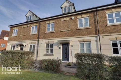 5 bedroom terraced house to rent, Ayrton Close, Grange Farm