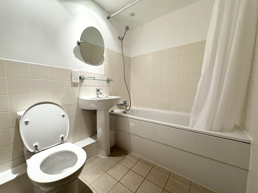 Main bathroom