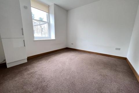 3 bedroom flat to rent, Milnbank Road, West End, Dundee, DD1