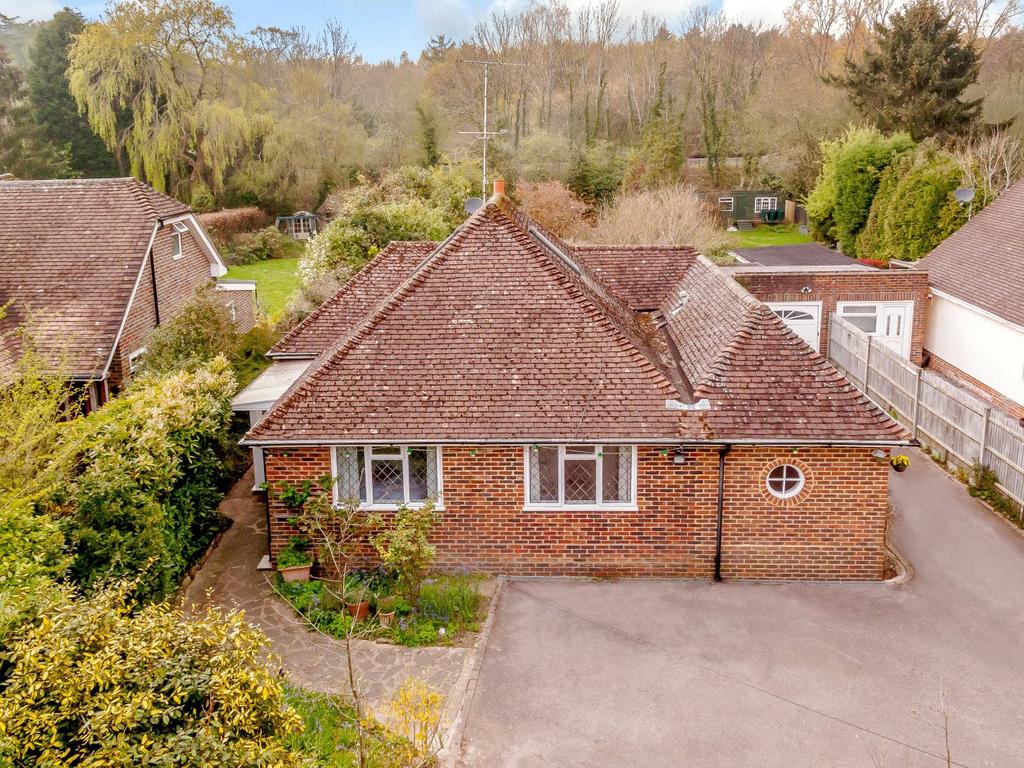 Pondtail Road, Horsham, West Sussex 3 bed detached bungalow £600,000