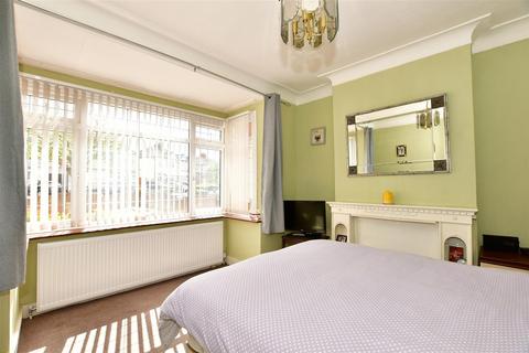 3 bedroom semi-detached bungalow for sale, The Avenue, Hornchurch, Essex