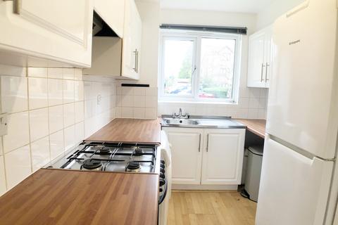 1 bedroom flat to rent - Heywood House Myers Lane,  London , SE14