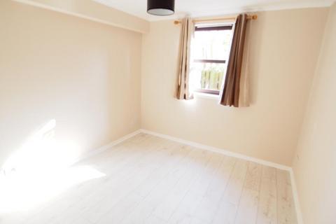 2 bedroom flat to rent, Roslin Place, Aberdeen, AB24