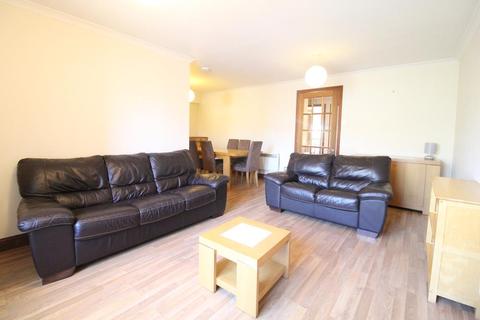 2 bedroom flat to rent - Cromwell Court, Ground Floor, AB15