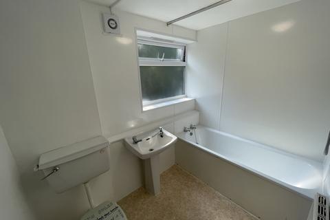 2 bedroom flat to rent, Hamstead Hill, Handsworth Wood, Birmingham, B20