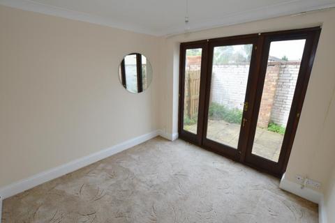 1 bedroom ground floor maisonette to rent, Courthouse Mews, Newport Pagnell, MK16