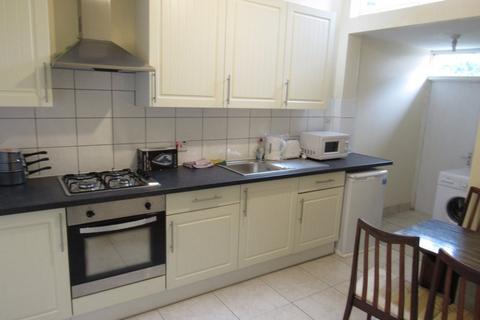 1 bedroom in a house share to rent - ARNOLD ROAD, LONDON N15
