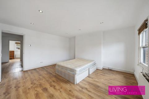 3 bedroom flat for sale, Kenninghall Road, Clapton