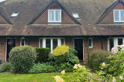 2 bedroom terraced house to rent, Penns Court, Horsham Road, Steyning, West Sussex, BN44 3BF