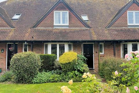 2 bedroom terraced house to rent, Penns Court, Horsham Road, Steyning, West Sussex, BN44 3BF