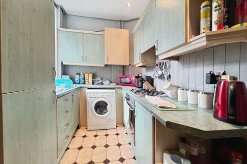 2 bedroom terraced house for sale, Halliwell Road, Halliwell, Bolton
