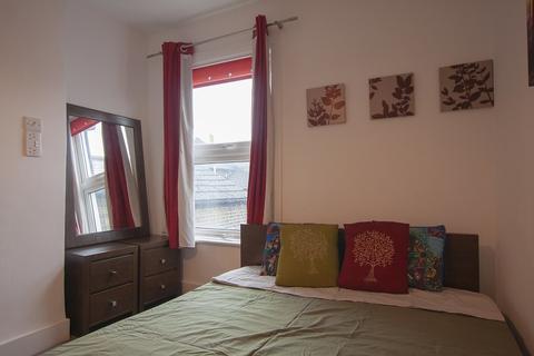 3 bedroom terraced house to rent - Farmdale Road, Greenwich, SE10 0LS
