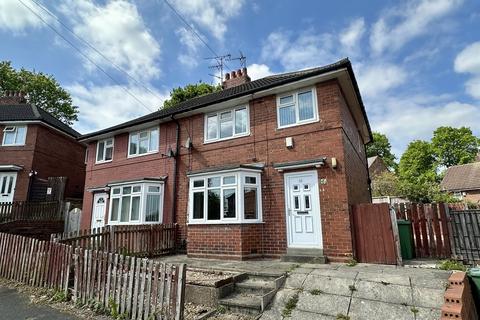 3 bedroom semi-detached house to rent, Broadlea Oval, Leeds