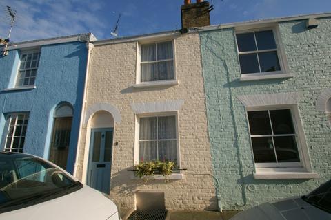 2 bedroom terraced house to rent, Nelson Street, Deal CT14