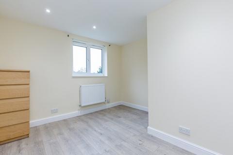 4 bedroom apartment to rent, Camden Square, Camden, NW1