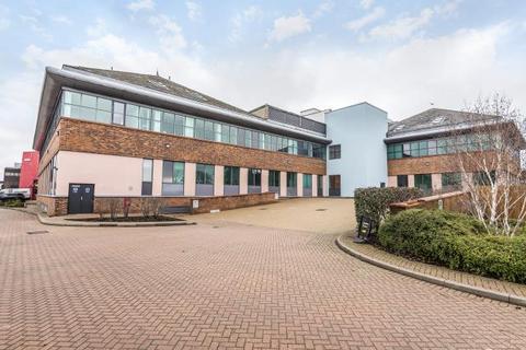 1 bedroom flat to rent, Bath Road, Slough, SL1