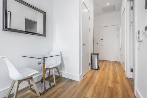 1 bedroom flat to rent, Bath Road, Slough, SL1