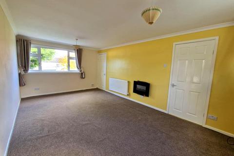 3 bedroom semi-detached house to rent, Warren Close, Cannock, WS12 0JY