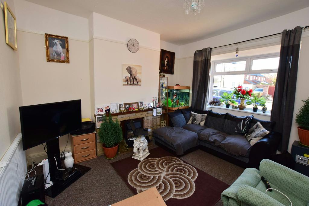 Ainslie Street, Grimsby, N E Lincs, DN32 2 bed apartment £43,950