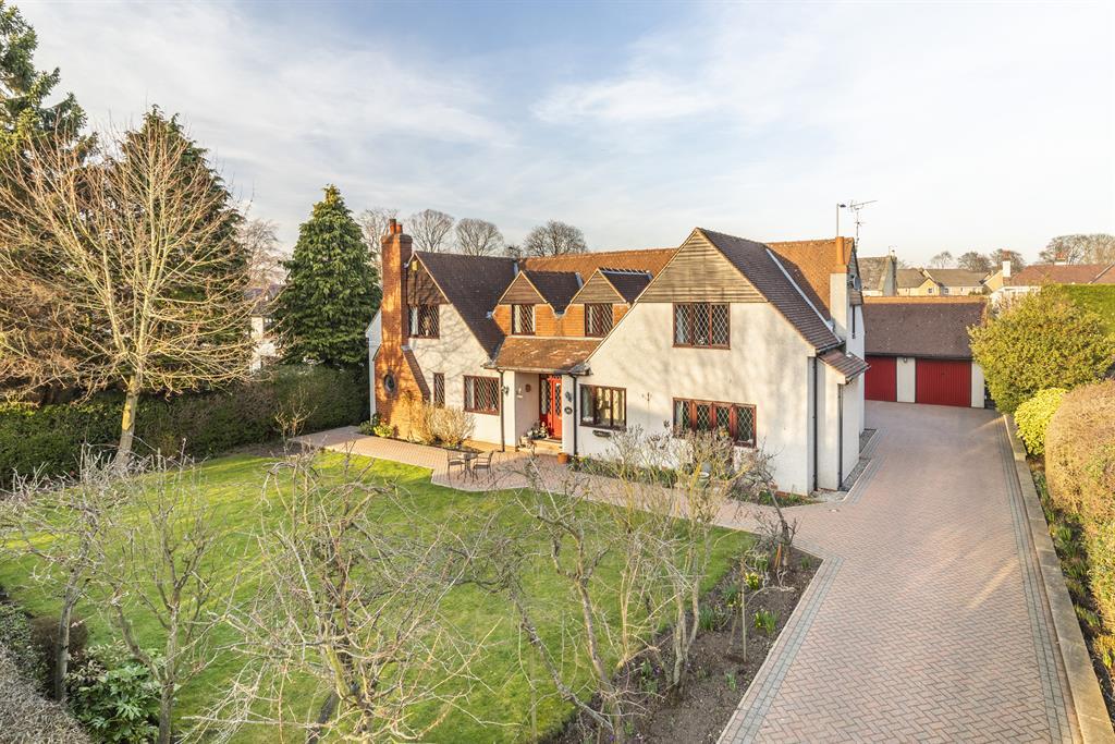 Fairlight Chevin Avenue, Homestead Estate, Menston, Ilkley, LS29 6 bed