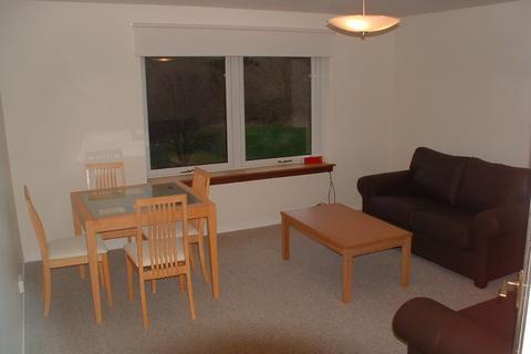 4 bedroom flat to rent, Viewcraig Gardens, Newington, Edinburgh, EH8
