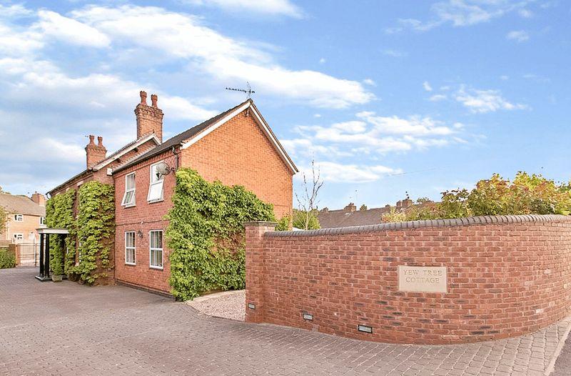 Wharf Road, Gnosall 5 bed detached house £450,000