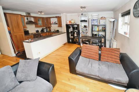 2 bedroom flat to rent, Medlock House, 1 Slate Wharf, Castlefield, Manchester, M15