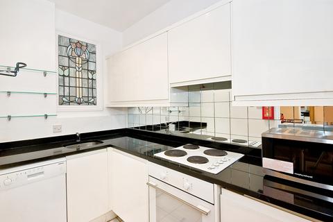 3 bedroom mews to rent, Ennismore Mews, Knightsbridge SW7