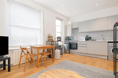 1 bedroom flat to rent, Murray Street, Camden, NW1