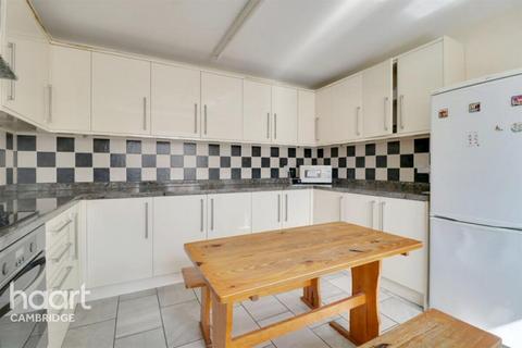 1 bedroom in a house share to rent, Coldhams Grove, Cambridge