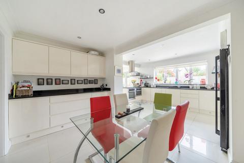 131 Downs Road, South Wonston, Winchester, SO21 3EH