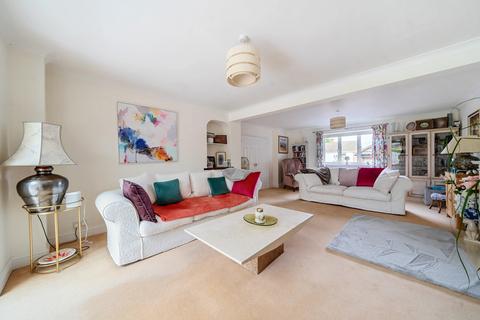 131 Downs Road, South Wonston, Winchester, SO21 3EH