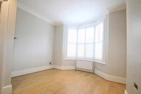 2 bedroom apartment to rent, Arundel Road,  Croydon