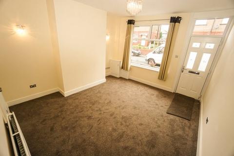 2 bedroom terraced house to rent, Catherine Street West, Horwich