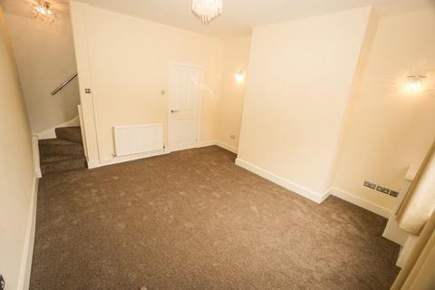 2 bedroom terraced house to rent, Catherine Street West, Horwich