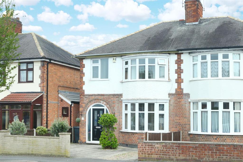 Evington Drive, Evington, Leicester 3 bed semidetached house £295,000