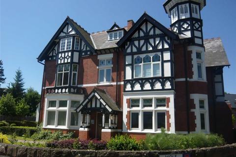 2 bedroom flat to rent, Wolf Grange, Altrincham, Greater Manchester, WA15