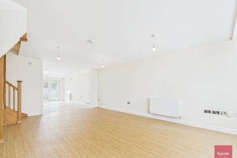 3 bedroom townhouse to rent, Mumbles Road, Mumbles, Swansea, SA3